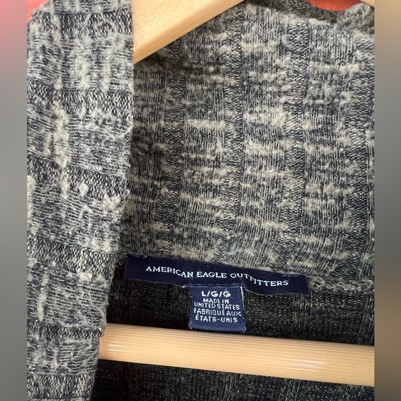 American Eagle Green Ribbed Turtle Neck Size Large - Picture 3 of 3